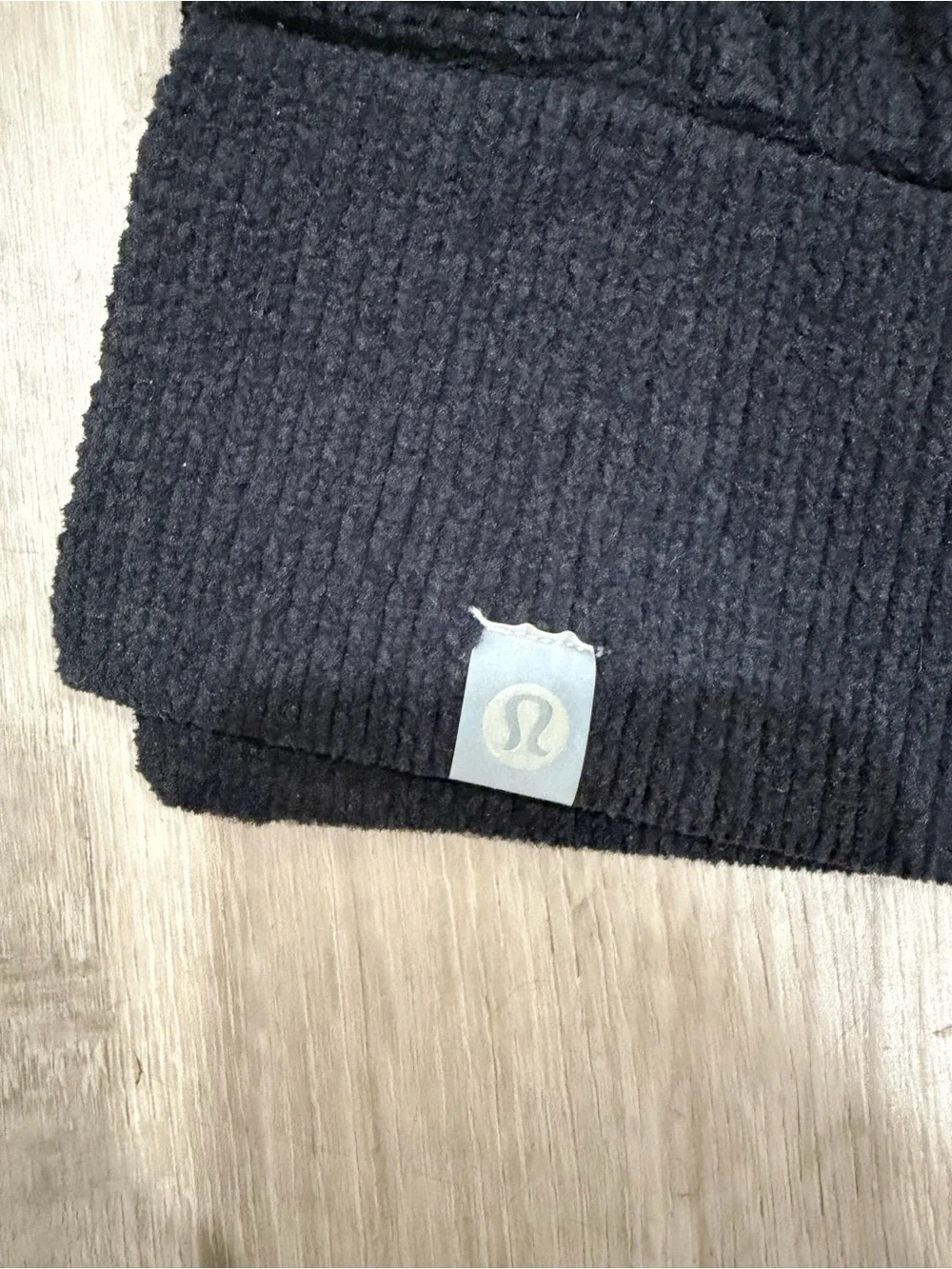 lululemon athletica Black V-Neck Cable Knit Sweater Vest for Women’s Sz XL